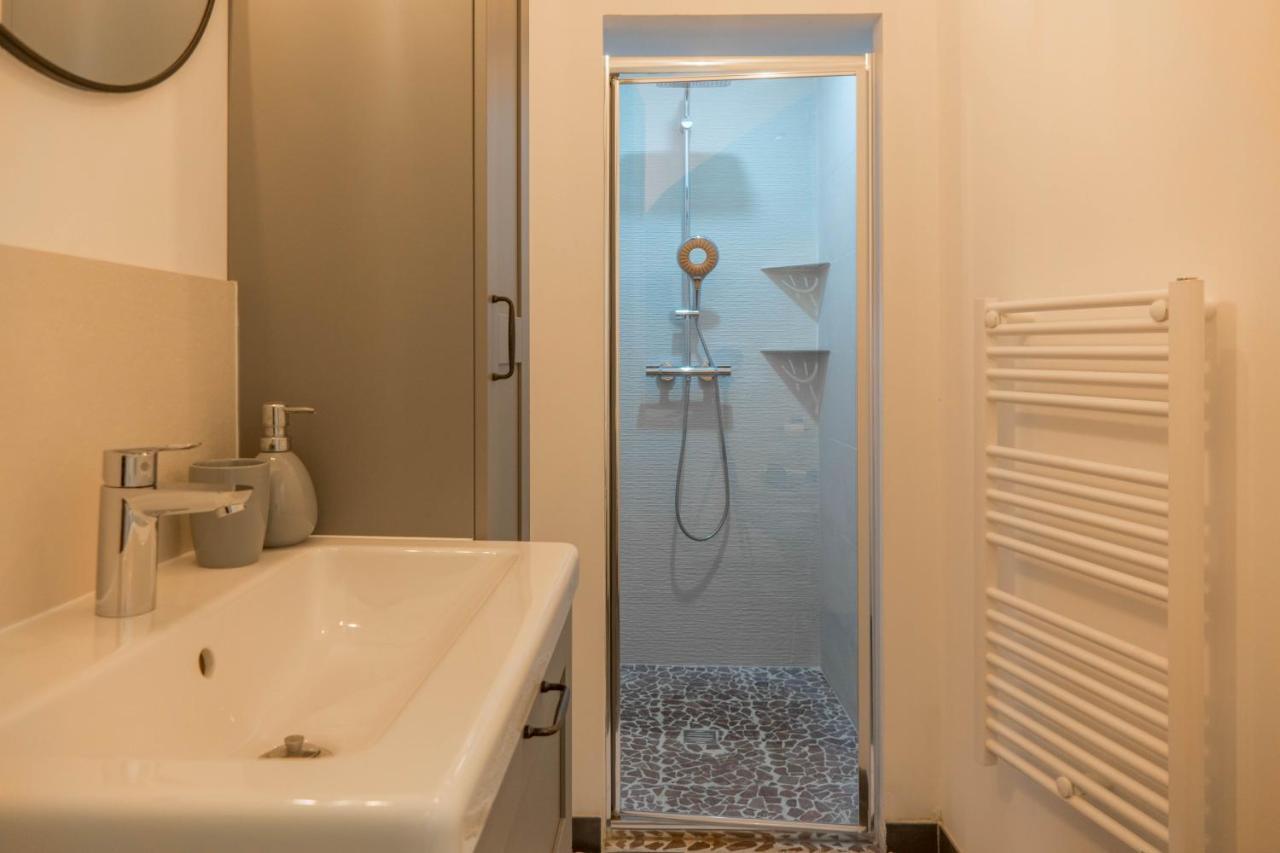 Studio Le Ligerien Saint-Denis-de lʼHôtel Exteriör bild